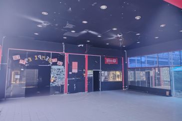 Oug / Petaling Jaya Commercial Bungalow High Visibility For Rent