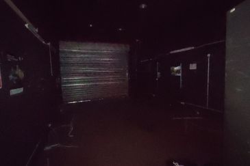 Oug / Petaling Jaya Commercial Bungalow High Visibility For Rent