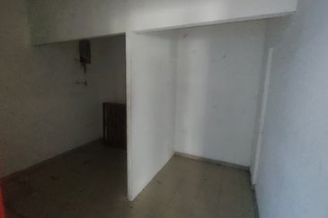 Oug / Petaling Jaya Commercial Bungalow High Visibility For Rent