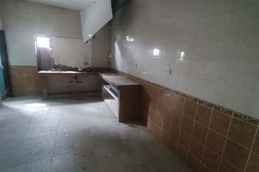 Oug / Petaling Jaya Commercial Bungalow High Visibility For Rent