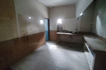 Oug / Petaling Jaya Commercial Bungalow High Visibility For Rent