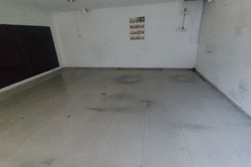 Oug / Petaling Jaya Commercial Bungalow High Visibility For Rent