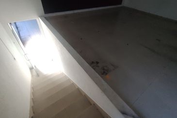 Oug / Petaling Jaya Commercial Bungalow High Visibility For Rent