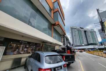 Kuala Lumpur Pudu 2 Storey Shop facing Main Road for Sale