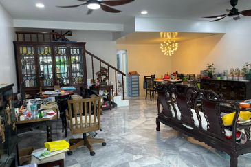 Oug / Happy Garden 2.5 Storey Newly Renovated House for Rent