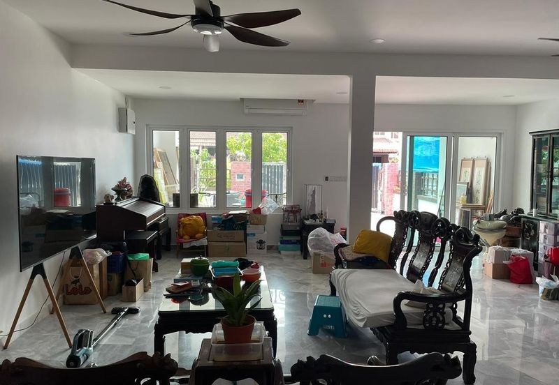 Oug / Happy Garden 2.5 Storey Newly Renovated House for Rent