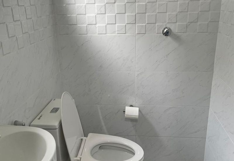 Oug / Happy Garden 2.5 Storey Newly Renovated House for Rent