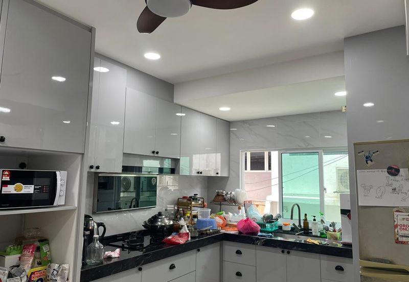 Oug / Happy Garden 2.5 Storey Newly Renovated House for Rent