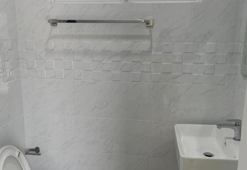 Oug / Happy Garden 2.5 Storey Newly Renovated House for Rent