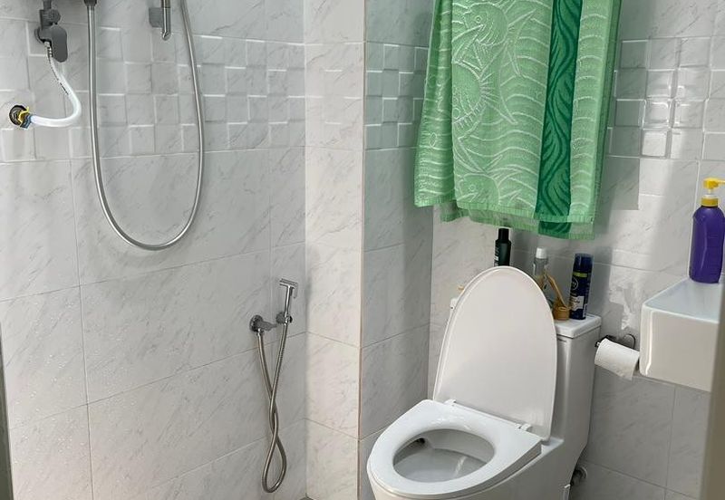 Oug / Happy Garden 2.5 Storey Newly Renovated House for Rent