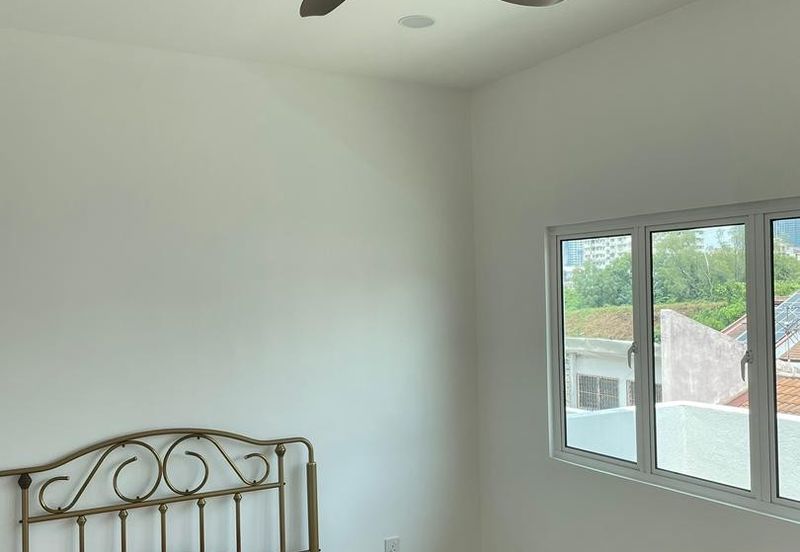 Oug / Happy Garden 2.5 Storey Newly Renovated House for Rent