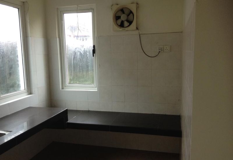 Oug 2 Storey Bungalow For Sale