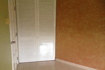 Oug 2 Storey Bungalow For Sale