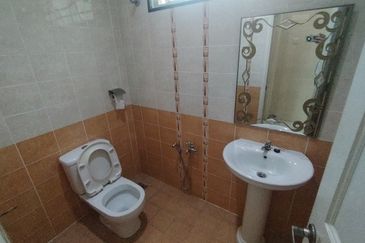 Overseas Union Garden