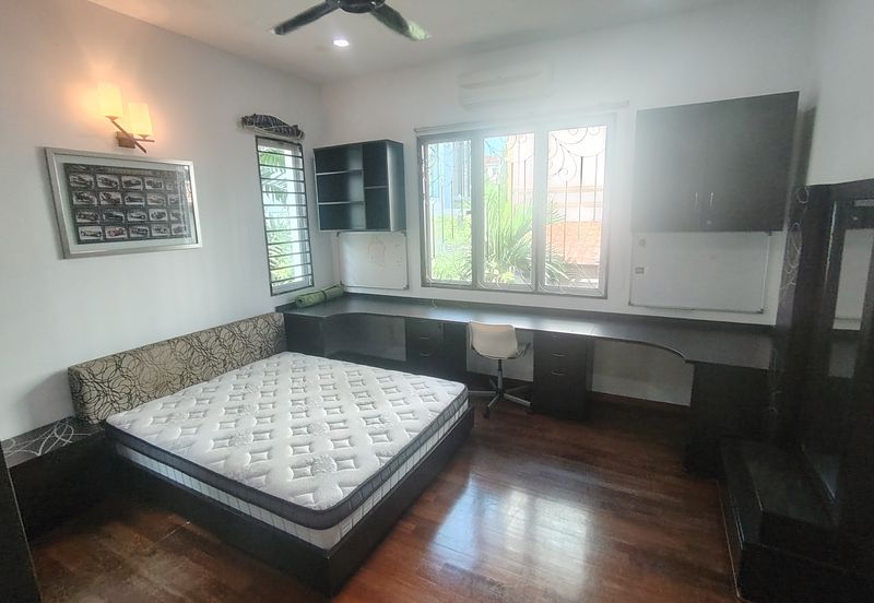 Overseas Union Garden