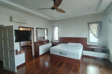 Overseas Union Garden