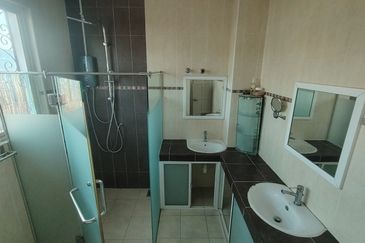 Overseas Union Garden