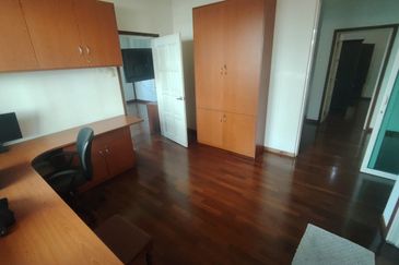 Overseas Union Garden