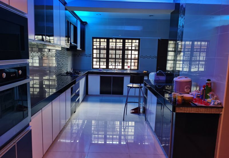 Overseas Union Garden