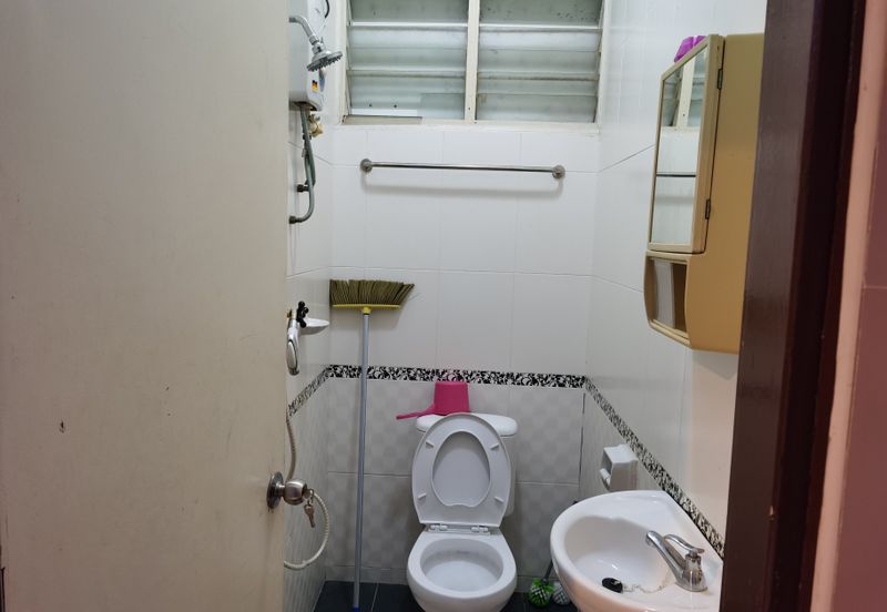 Overseas Union Garden