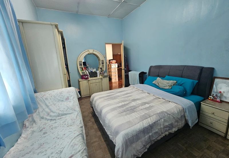 Overseas Union Garden