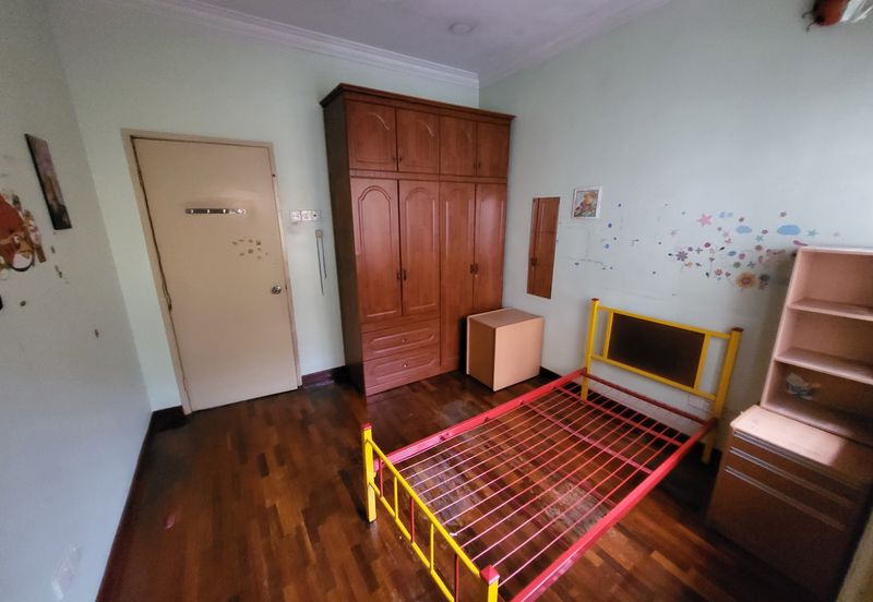 Overseas Union Garden