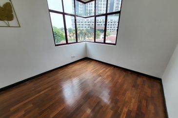 Overseas Union Garden