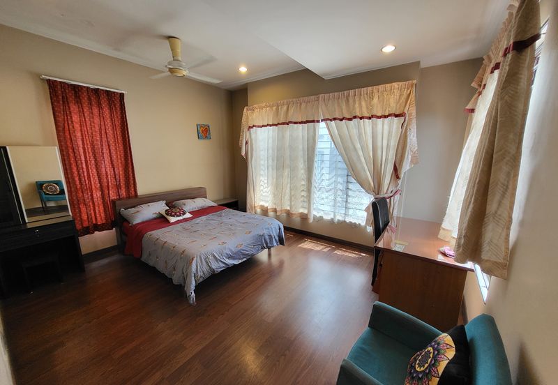 Overseas Union Garden