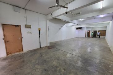 Pusat Perdagangan Seri Kembangan