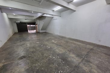 Pusat Perdagangan Seri Kembangan