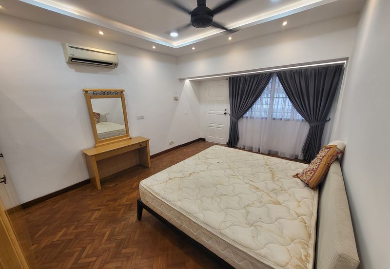 Overseas Union Garden