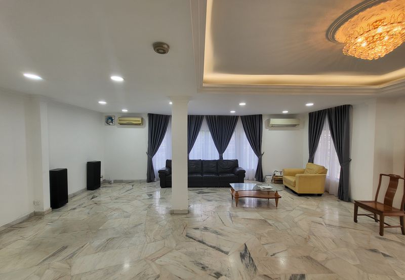 Overseas Union Garden