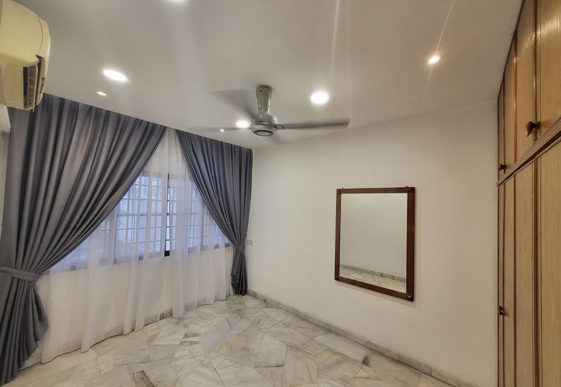 Overseas Union Garden