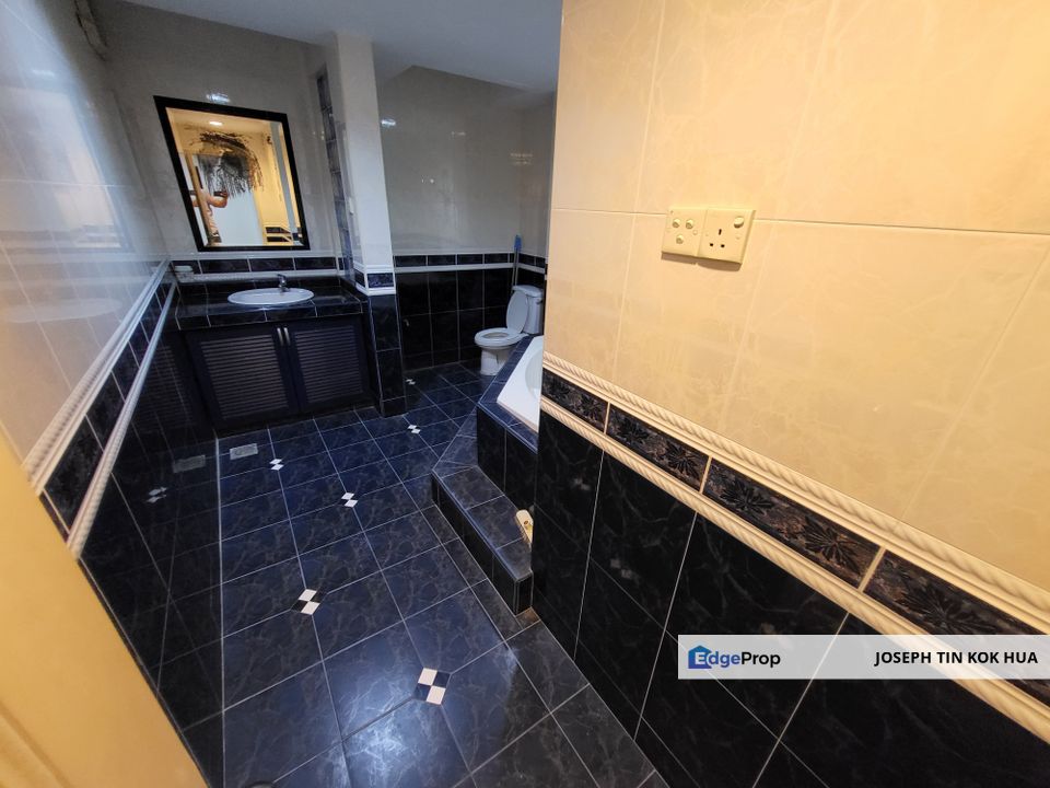 Sri Petaling 2.5 Storey Terrace House Gated Guarded For Rent, Kuala Lumpur, KL City