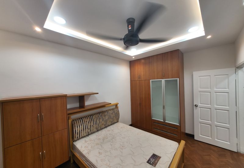 Overseas Union Garden