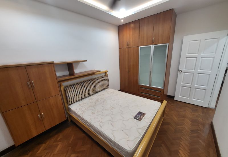 Overseas Union Garden