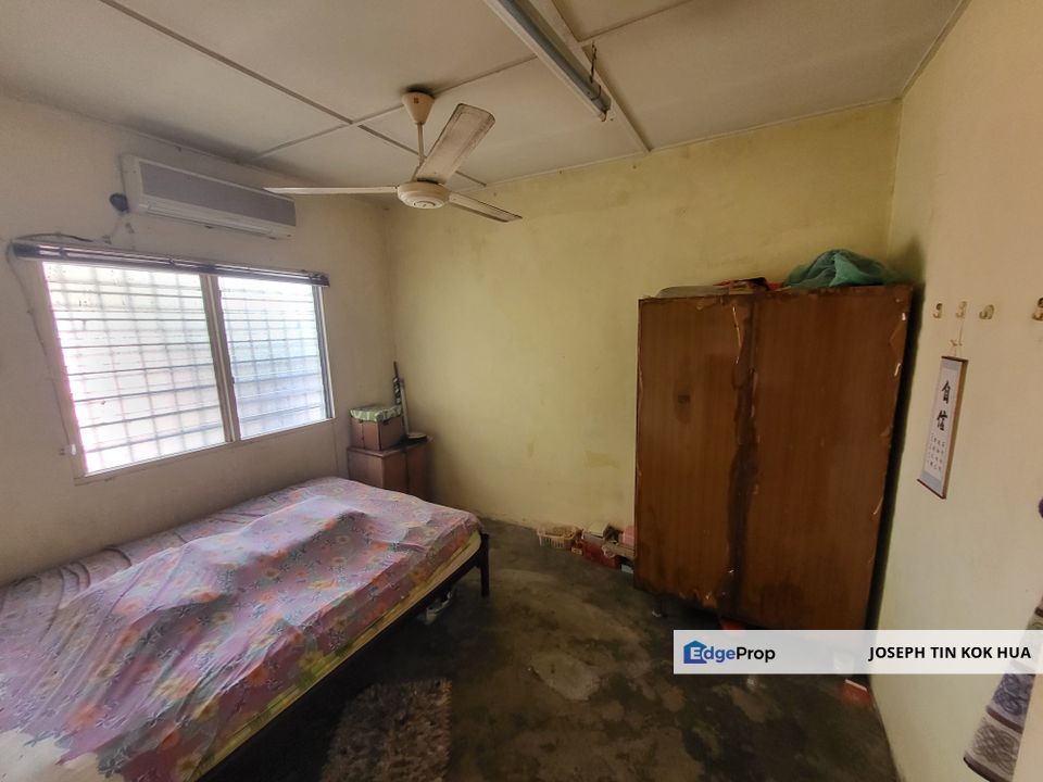 Rasa Utama 1 Storey Terrace Endlot For Sale, Selangor, Rasa