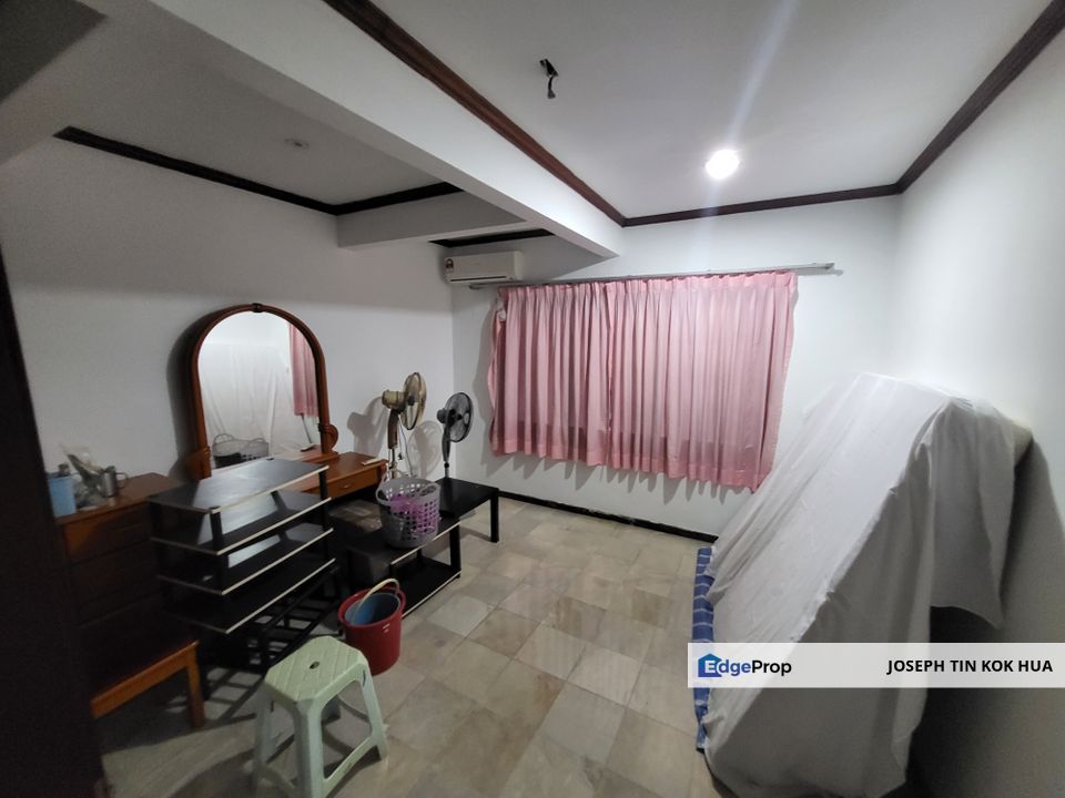 Old Klang Road / Jalan Klang Lama Bungalow Near Mid Valley For Sale, Selangor, Petaling Jaya