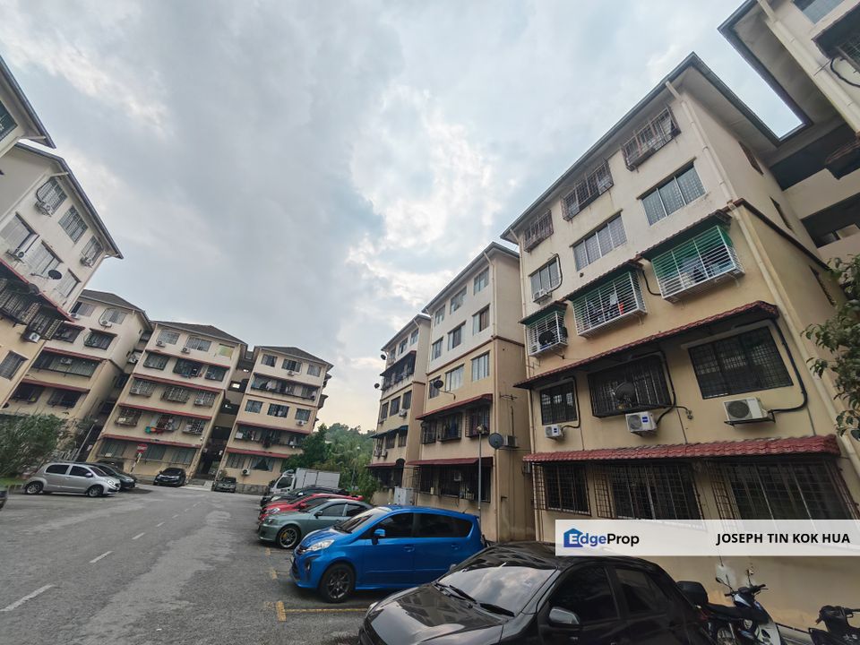 Bukit Serdang Apartment Pangsapuri Orkid Middle Floor For Sale, Selangor, Seri Kembangan