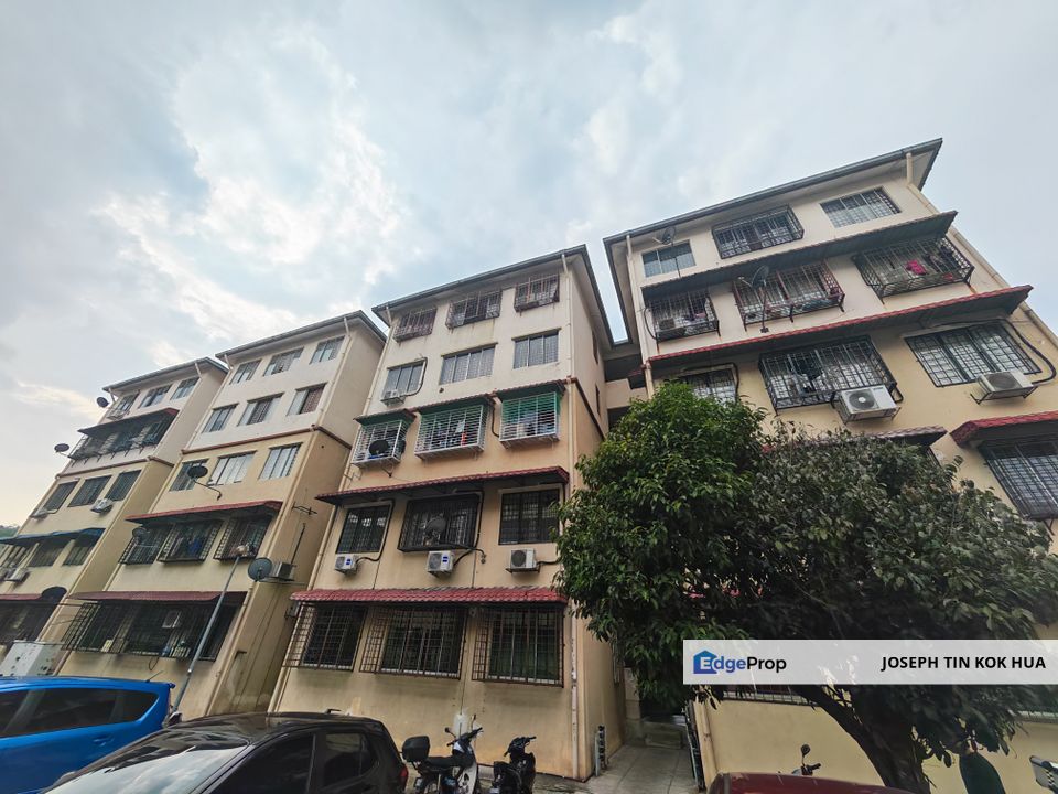 Bukit Serdang Apartment Pangsapuri Orkid Middle Floor For Sale, Selangor, Seri Kembangan