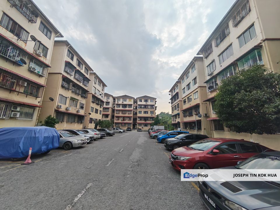 Bukit Serdang Apartment Pangsapuri Orkid Middle Floor For Sale, Selangor, Seri Kembangan