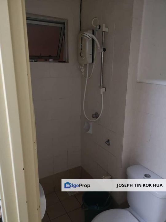 Subang Condo Casa Subang Facing Swimming Pool For Sale, Selangor, USJ