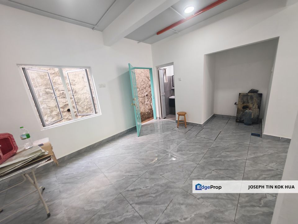 Oug / Taman United 2 Storey Commercial House Facing Main Road For Rent, Kuala Lumpur, Taman OUG