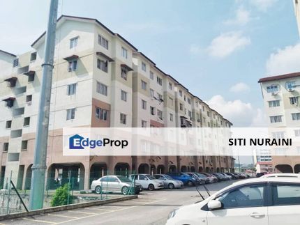 Well-Kept & Walk-Up Kelisa Ria Apartment, Kajang, Selangor, Bangi