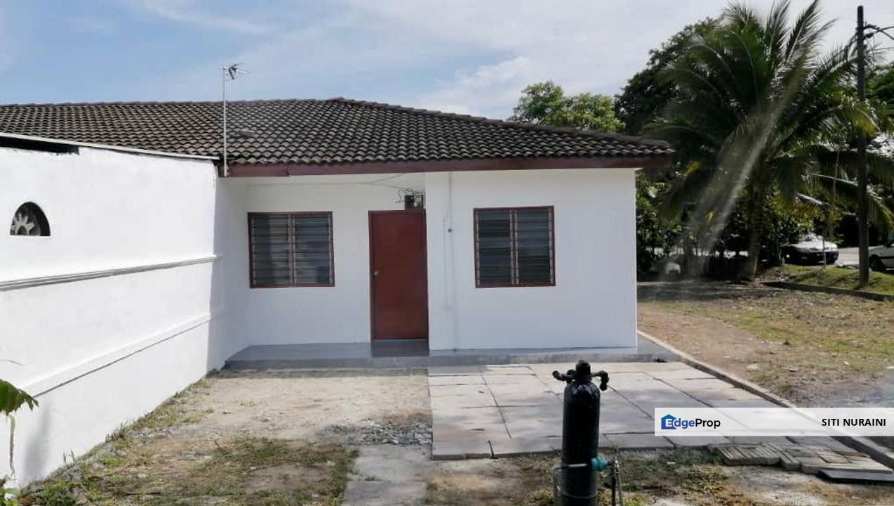 Single Storey Corner Lot House Seksyen 24 Shah Alam for Sale RM480,000