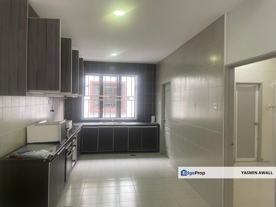 GATED & GUARDED Double Storey Terrace Desa Mayang Sari Nilai, Negeri Sembilan, Nilai