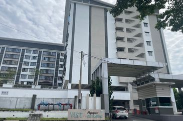 Vista Sri Tanjung Condominium