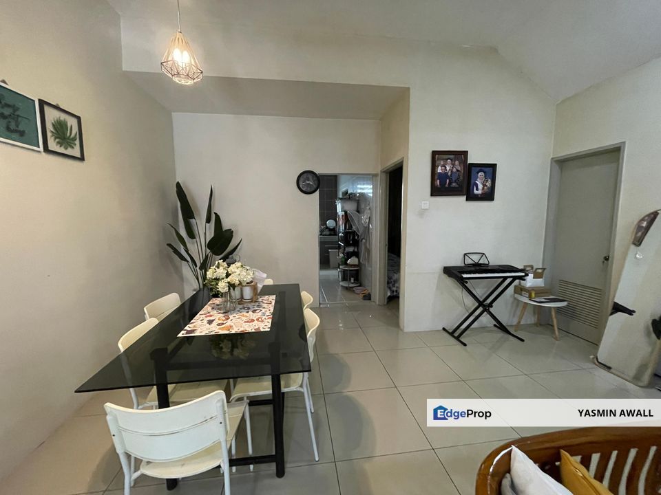 GATED & GUARDED 2 Storey Terrace Desa Mayang Sari Nilai, Negeri Sembilan, Nilai