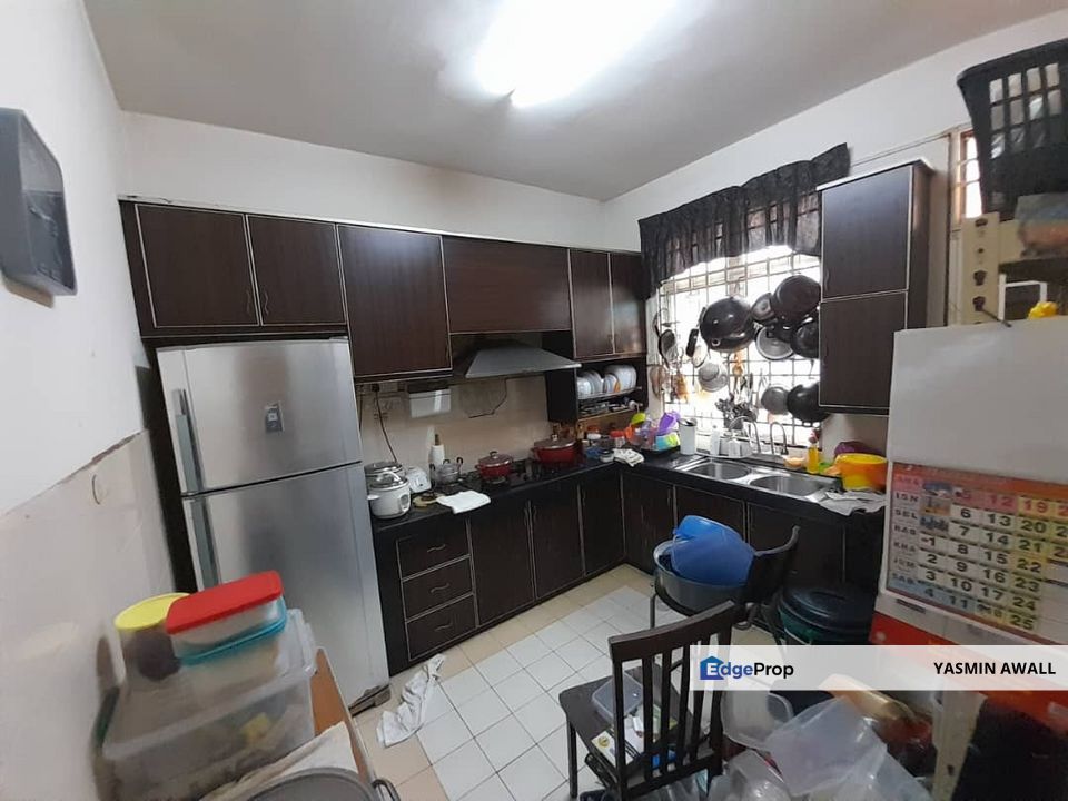 Near SURAU Double Storey Terrace Taman Desa Kolej Nilai , Negeri Sembilan, Seremban