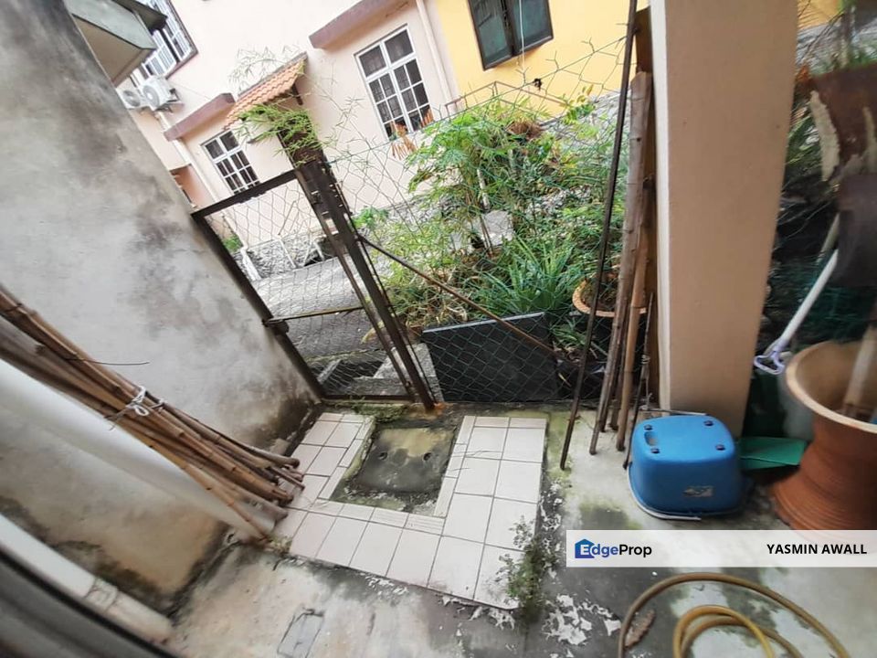 Near SURAU Double Storey Terrace Taman Desa Kolej Nilai , Negeri Sembilan, Seremban